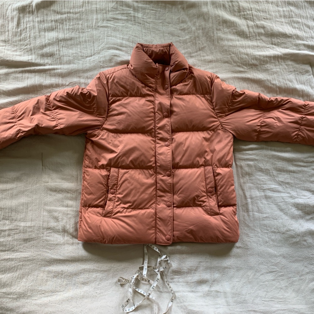 Patagonia Women's silent down jackett